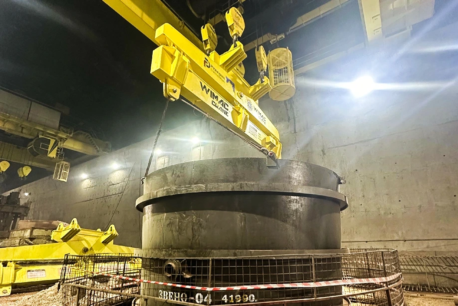 Syst&egrave;mes de ponts roulants sp&eacute;ciaux pour centrale &eacute;nerg&eacute;tique